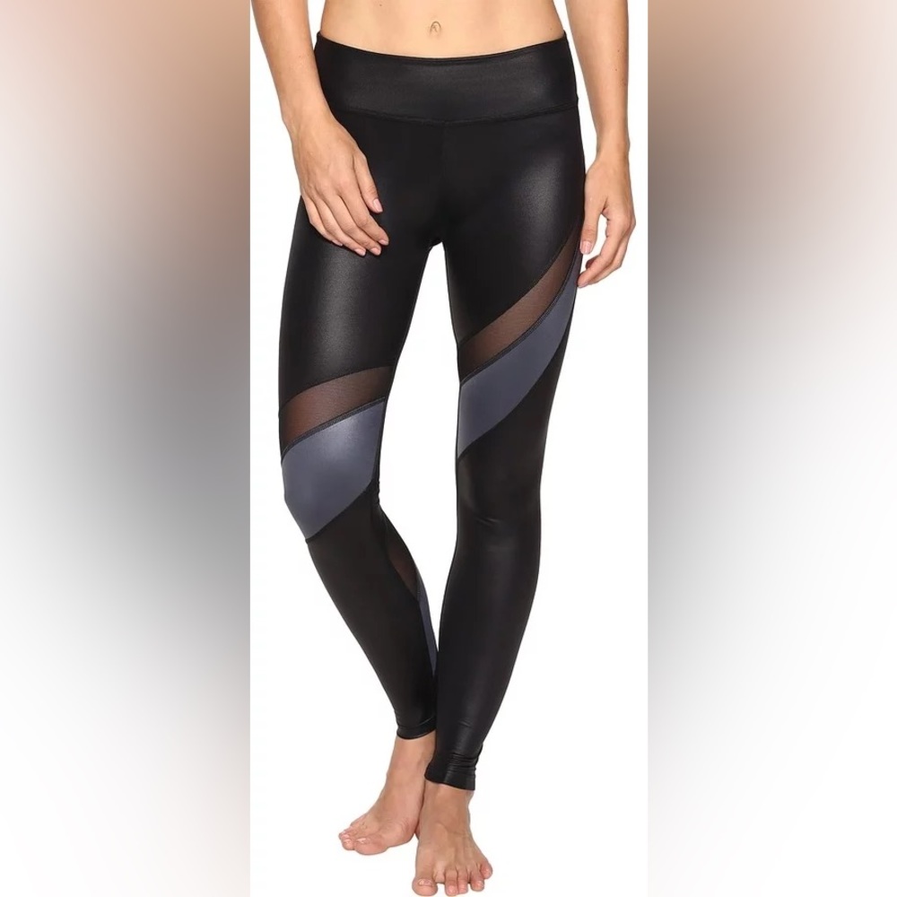 BEYOND YOGA GLOSS OVER WAVES LEGGING